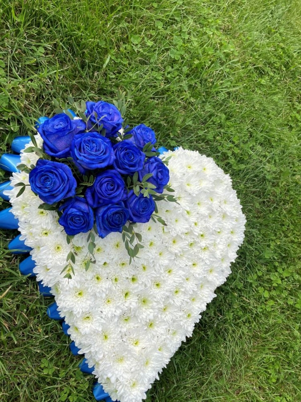 Blue Rose Heart Tribute