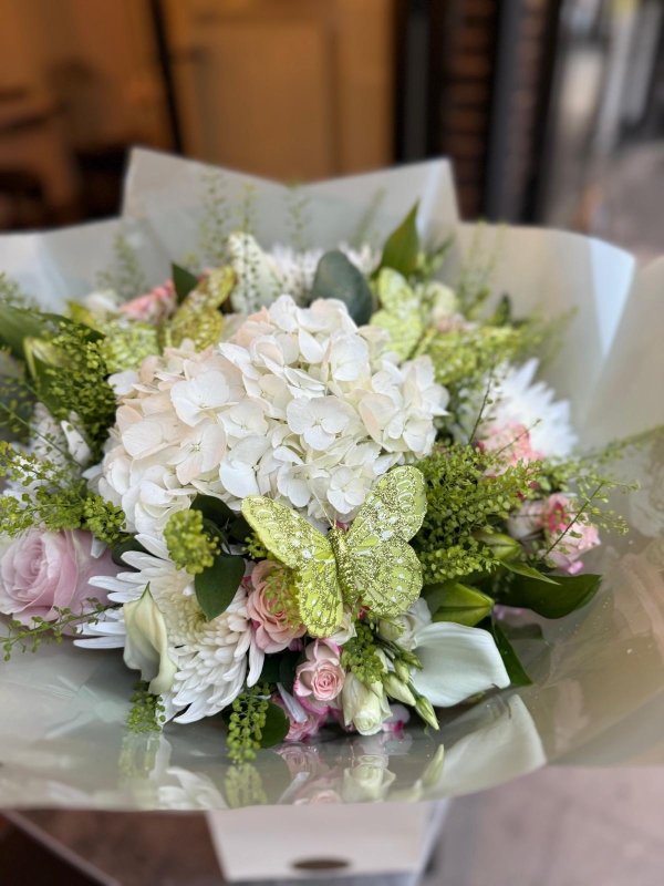 Green & White florist choice bouquet