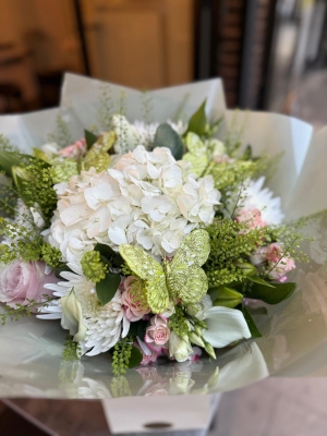 Green & White florist choice bouquet
