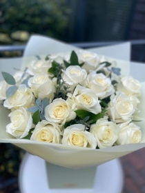White Roses   Large