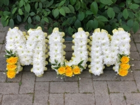 Mum Flower Tribute