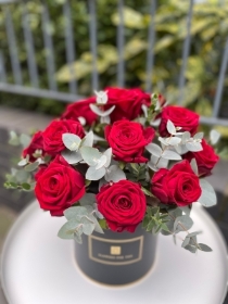 Red Roses in Hat Box